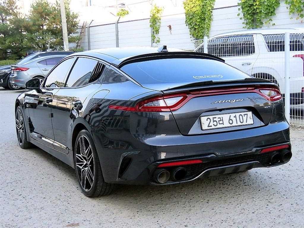 기아 스팅어 가솔린 3.3 터보 2WD GT 이미지 3