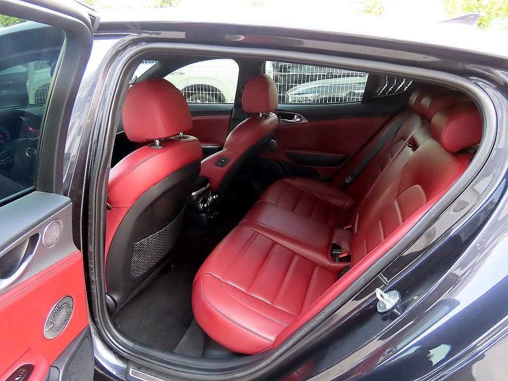기아 스팅어 가솔린 3.3 터보 2WD GT 이미지 6