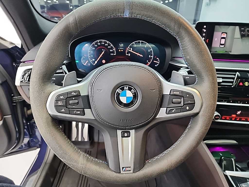 BMW 5시리즈 5시리즈 (G30) 530i xDrive M 스포츠 플러스 이미지 9