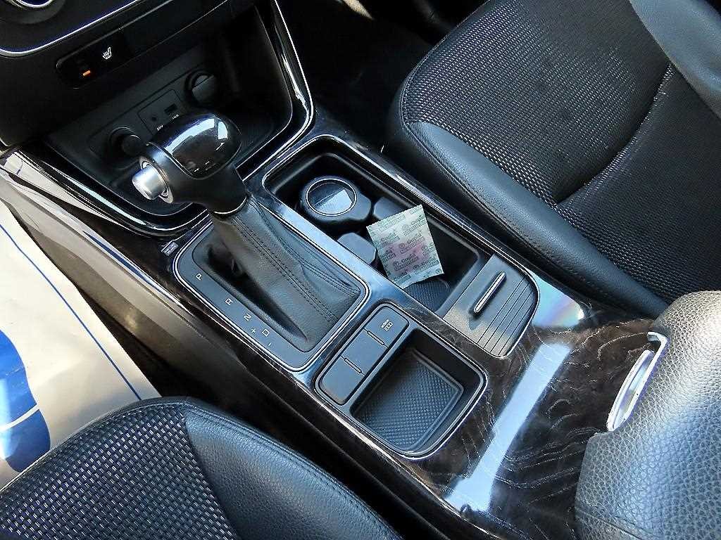기아 쏘렌토 뉴 쏘렌토 R 4WD 2.0 LX 이미지 10