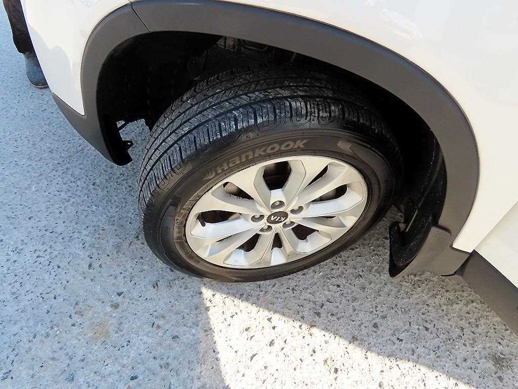 기아 쏘렌토 뉴 쏘렌토 R 4WD 2.0 LX 이미지 16