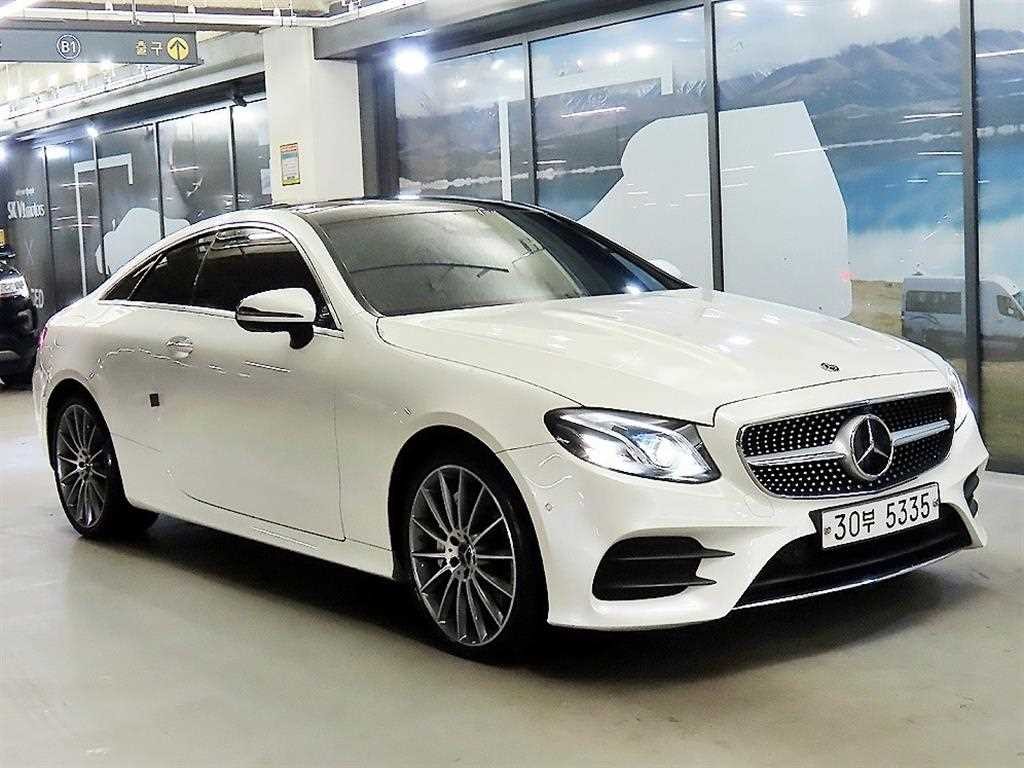 벤츠 E 클래스 E-클래스 W213 E450 4MATIC 쿠페 이미지 1