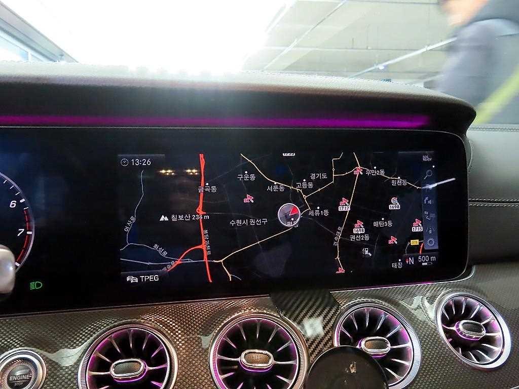 벤츠 E 클래스 E-클래스 W213 E450 4MATIC 쿠페 이미지 12
