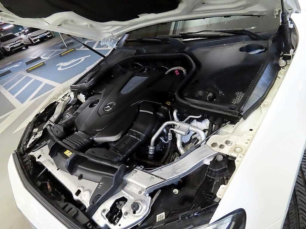 벤츠 E 클래스 E-클래스 W213 E450 4MATIC 쿠페 이미지 19