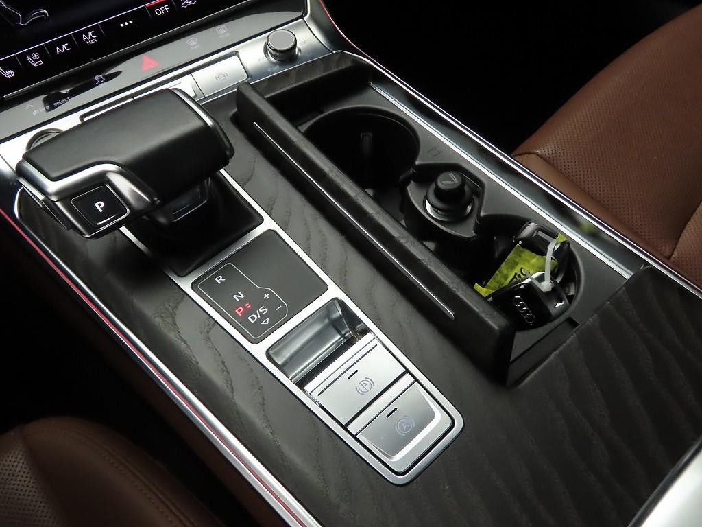 아우디 A6 A6 (C8) 45 TFSI 프리미엄 이미지 11