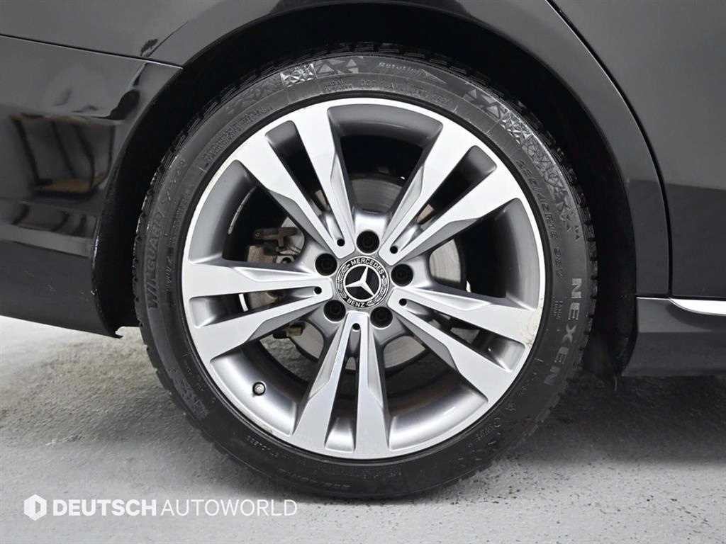 벤츠 C 클래스 C클래스 W205 C220 d 아방가르드 이미지 5