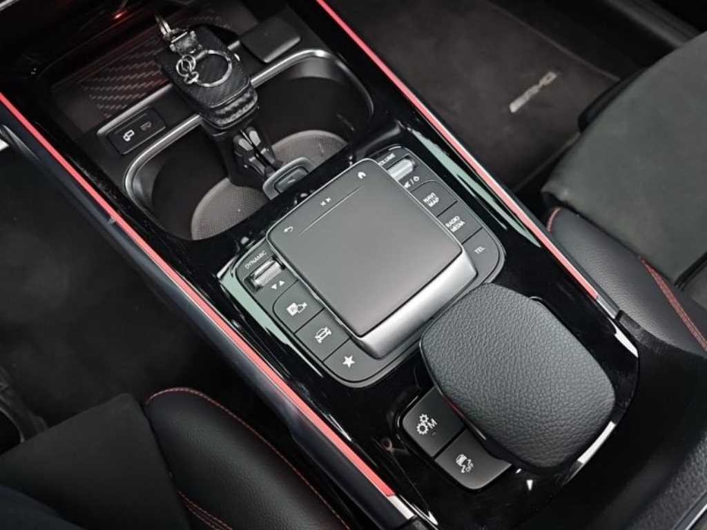 벤츠 GLB 클래스 GLB클래스 X247 AMG GLB 35 4MATIC 이미지 12