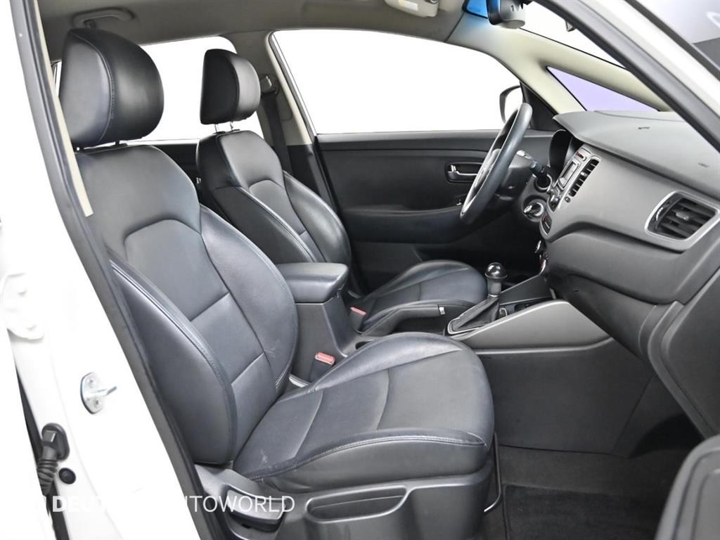 기아 카렌스 올뉴 카렌스 1.7 VGT 럭셔리 이미지 10