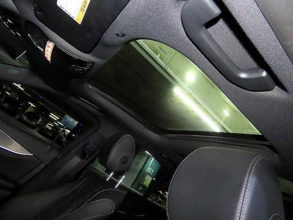 벤츠 E 클래스 E-클래스 W213 E350 4MATIC AMG LINE 이미지 16