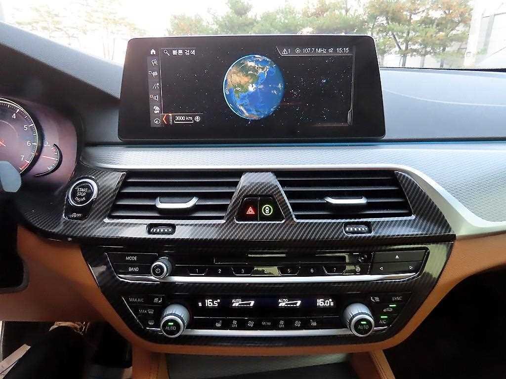 BMW 5시리즈 5시리즈 (G30) 530i M 스포츠 이미지 13