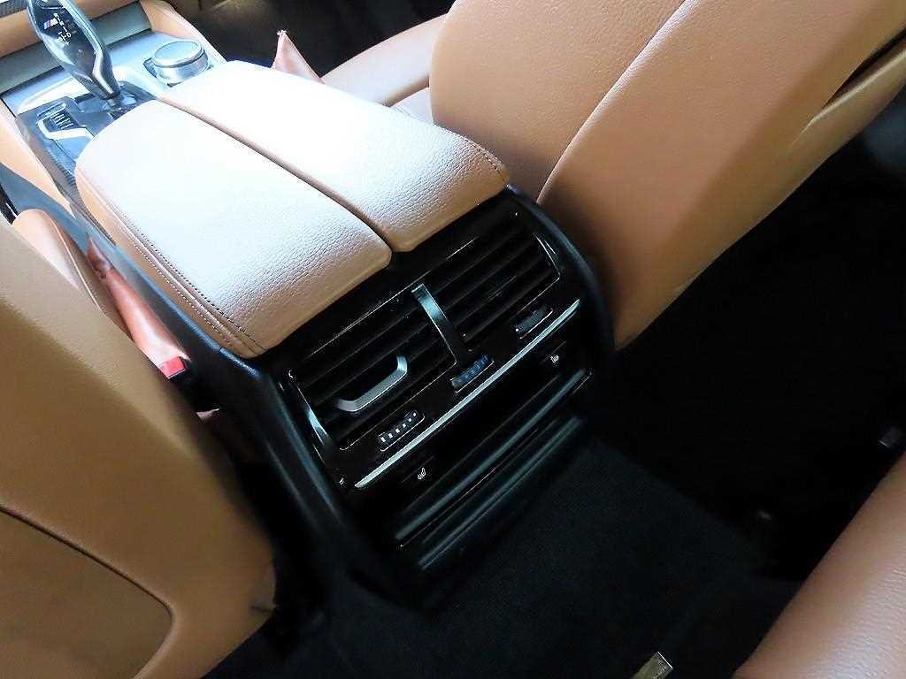 BMW 5시리즈 5시리즈 (G30) 530i M 스포츠 이미지 16
