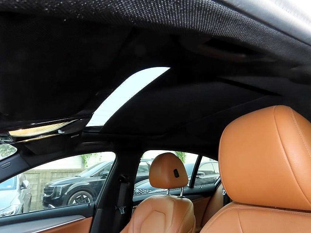 BMW 5시리즈 5시리즈 (G30) 530i M 스포츠 이미지 18