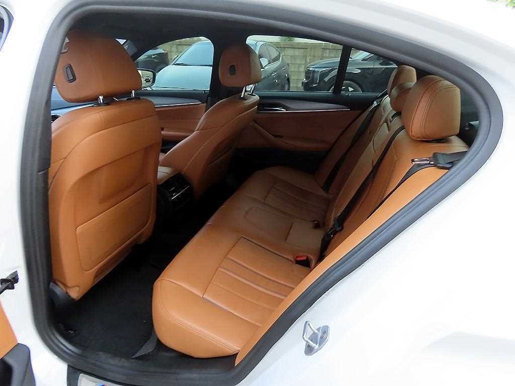 BMW 5시리즈 5시리즈 (G30) 530i M 스포츠 이미지 6