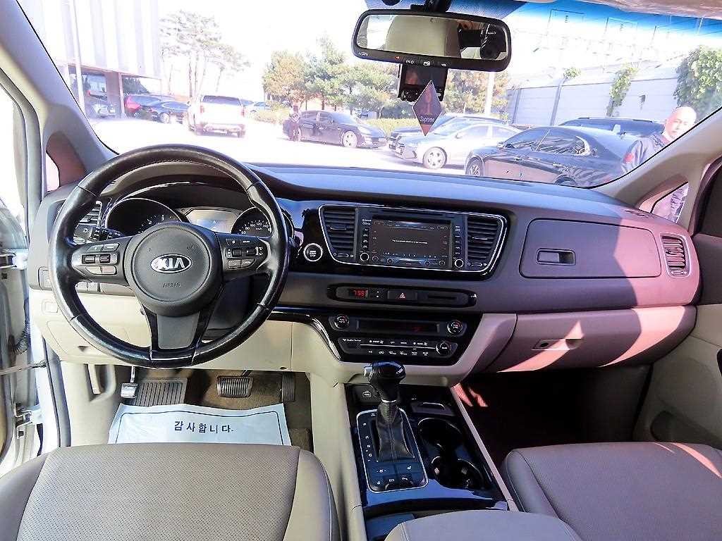 기아 카니발 올 뉴 카니발 디젤 9인승 프레스티지 이미지 8