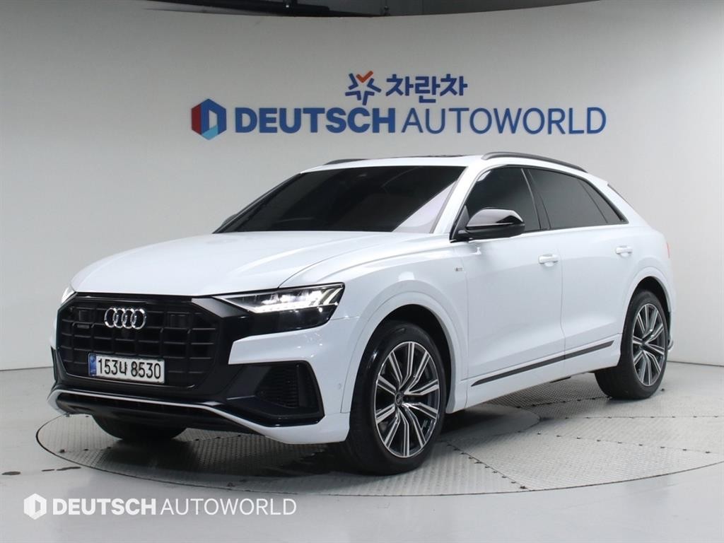 아우디 Q8 55 TFSI 콰트로 프리미엄 이미지 1