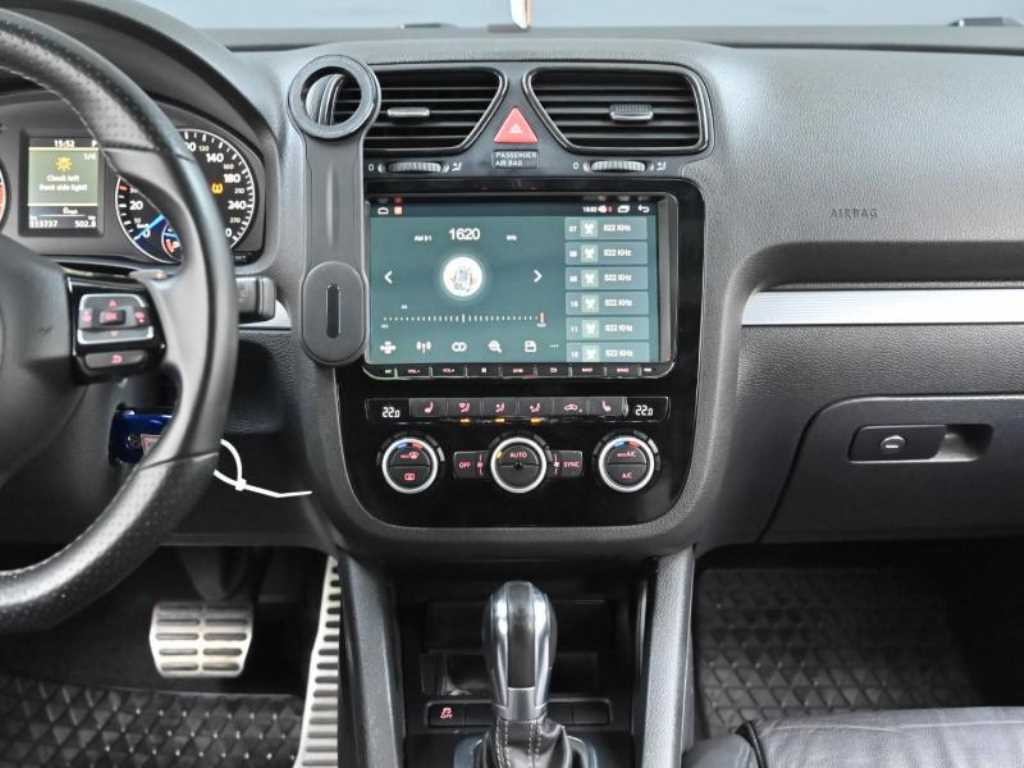 폭스바겐 시로코 2.0 TSI R 이미지 14