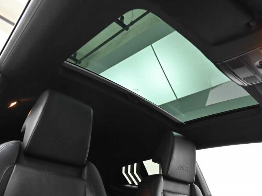 폭스바겐 시로코 2.0 TSI R 이미지 19