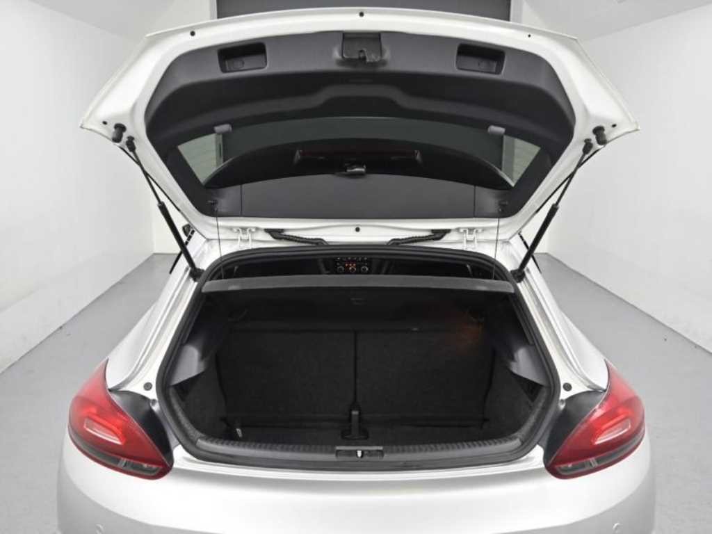 폭스바겐 시로코 2.0 TSI R 이미지 20