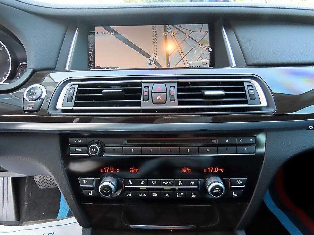 BMW 7시리즈 7시리즈 (F01) 730 d xDrive 이미지 13