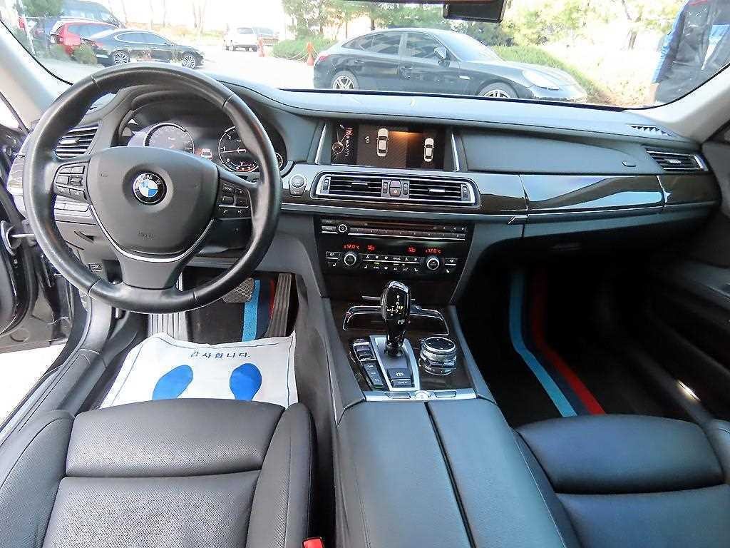 BMW 7시리즈 7시리즈 (F01) 730 d xDrive 이미지 7