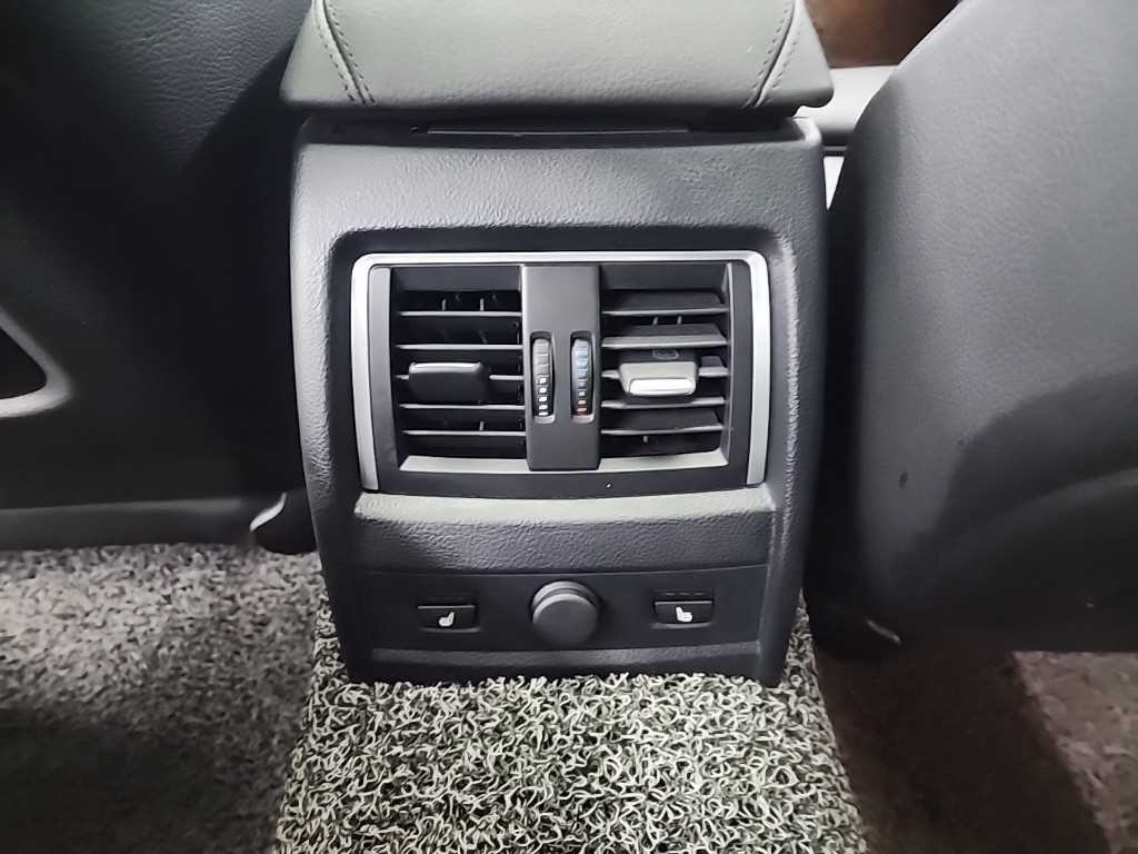 BMW 3시리즈 3시리즈 (F30) 330i M 스포츠 이미지 13