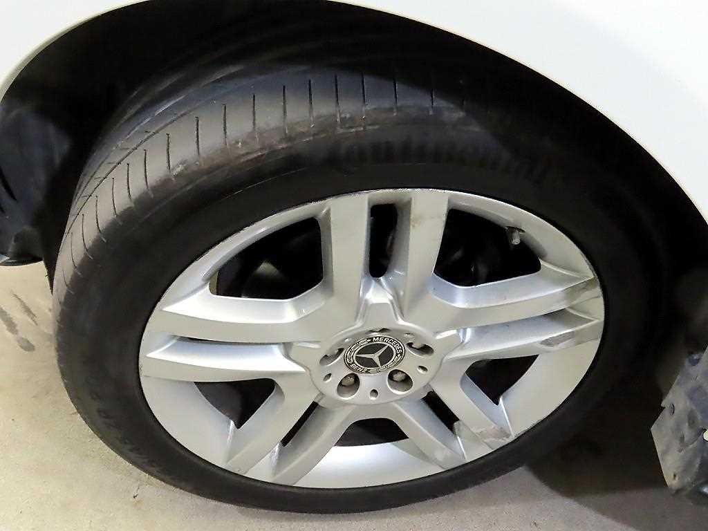 벤츠 GLE 클래스 GLE 클래스 W166 GLE 350 d 4MATIC 이미지 20
