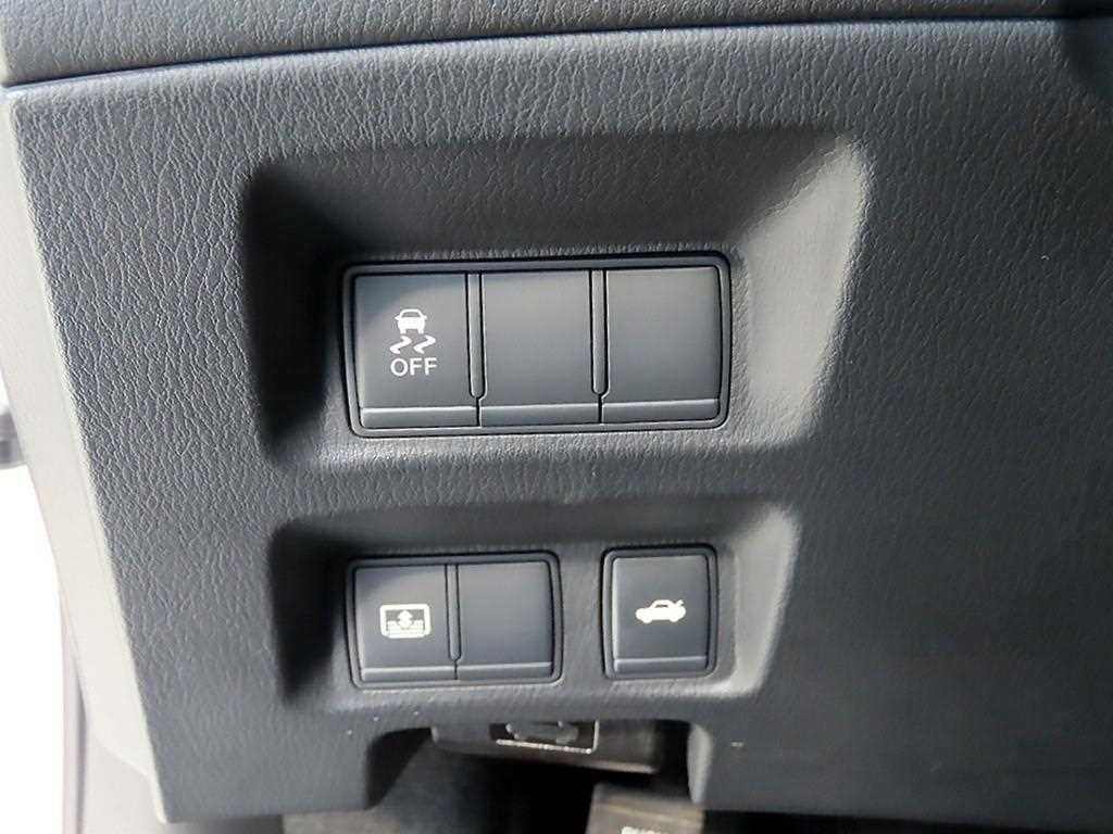 인피니티 Q Q70 3.7AWD 이미지 12