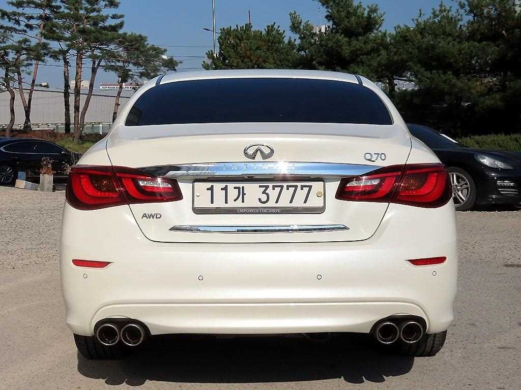 인피니티 Q Q70 3.7AWD 이미지 4