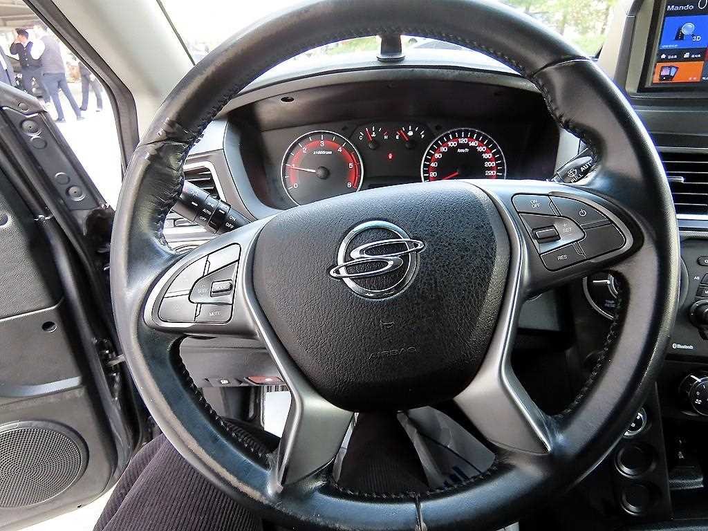 KG모빌리티(쌍용) 코란도 더뉴코란도스포츠 CX5(2WD) 클럽 이미지 8