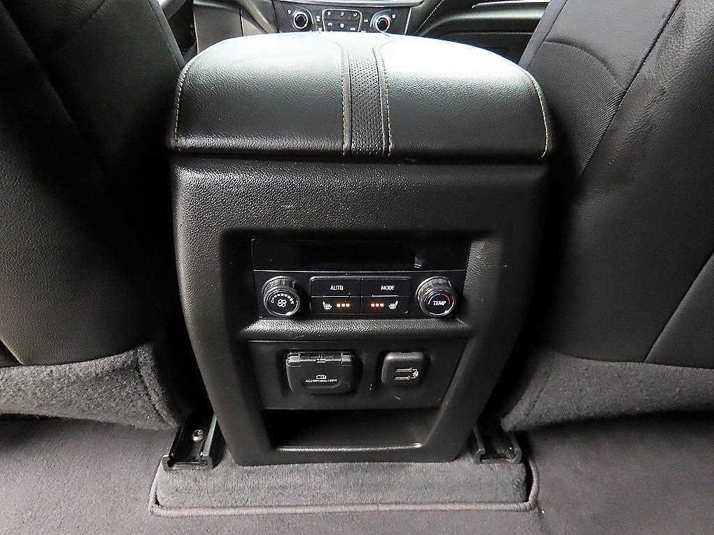 쉐보레 트래버스 3.6 AWD 레드라인 이미지 16