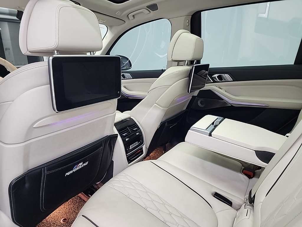 BMW X7 X7 (G07) xDrive 40i 디자인 퓨어 엑셀런스 7인승 이미지 14