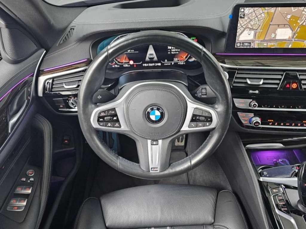 BMW 5시리즈 5시리즈 (G30) 520i M 스포츠 이미지 13