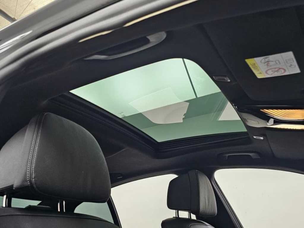 BMW 5시리즈 5시리즈 (G30) 520i M 스포츠 이미지 19