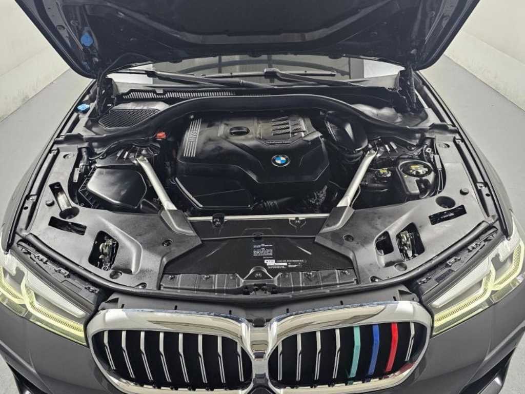 BMW 5시리즈 5시리즈 (G30) 520i M 스포츠 이미지 6