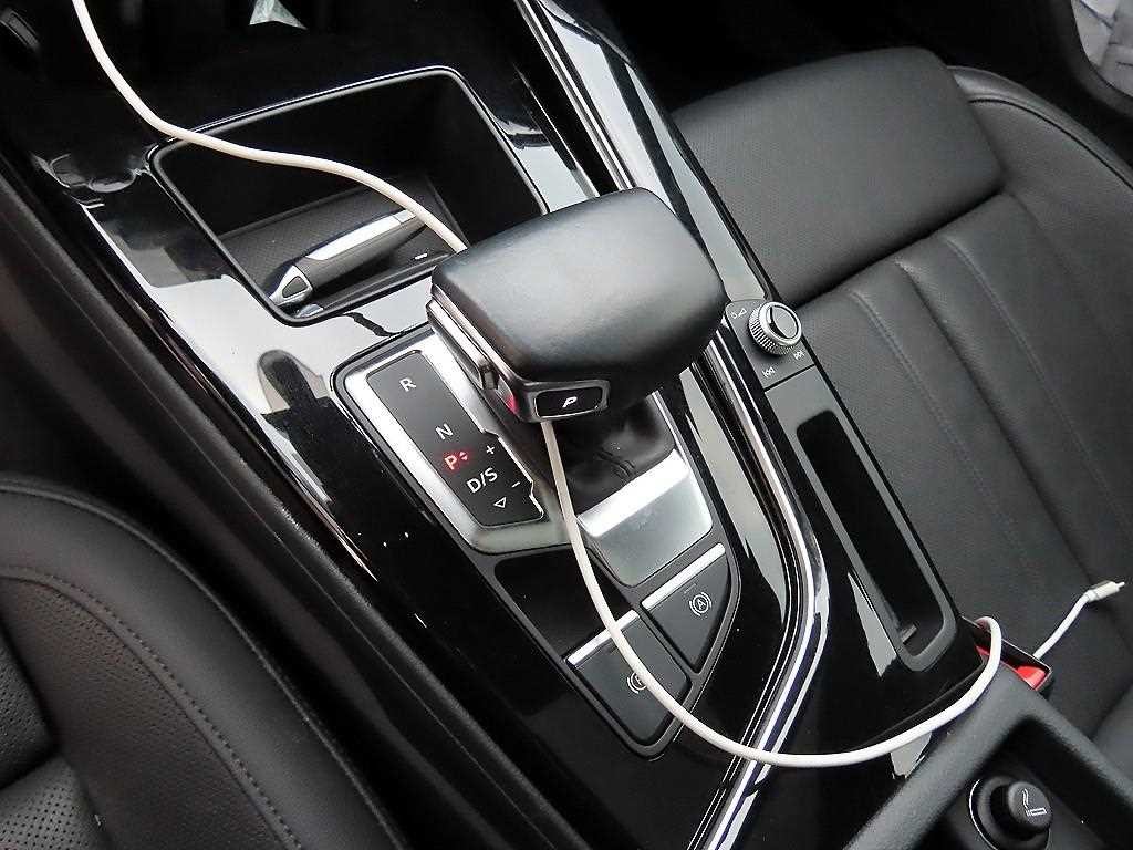 아우디 A5 A5 (F5) 40 TDI 콰트로 프리미엄 스포트백 이미지 11