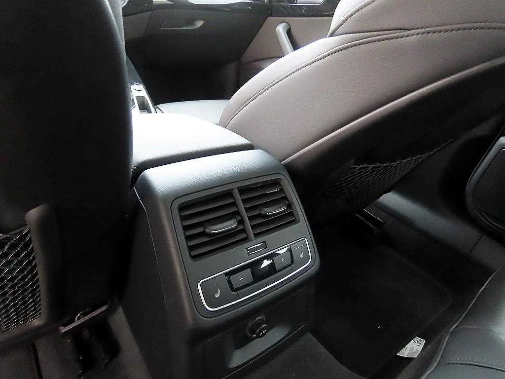 아우디 A5 A5 (F5) 40 TDI 콰트로 프리미엄 스포트백 이미지 15