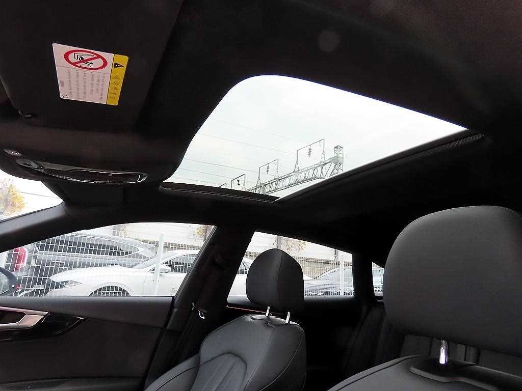 아우디 A5 A5 (F5) 40 TDI 콰트로 프리미엄 스포트백 이미지 16