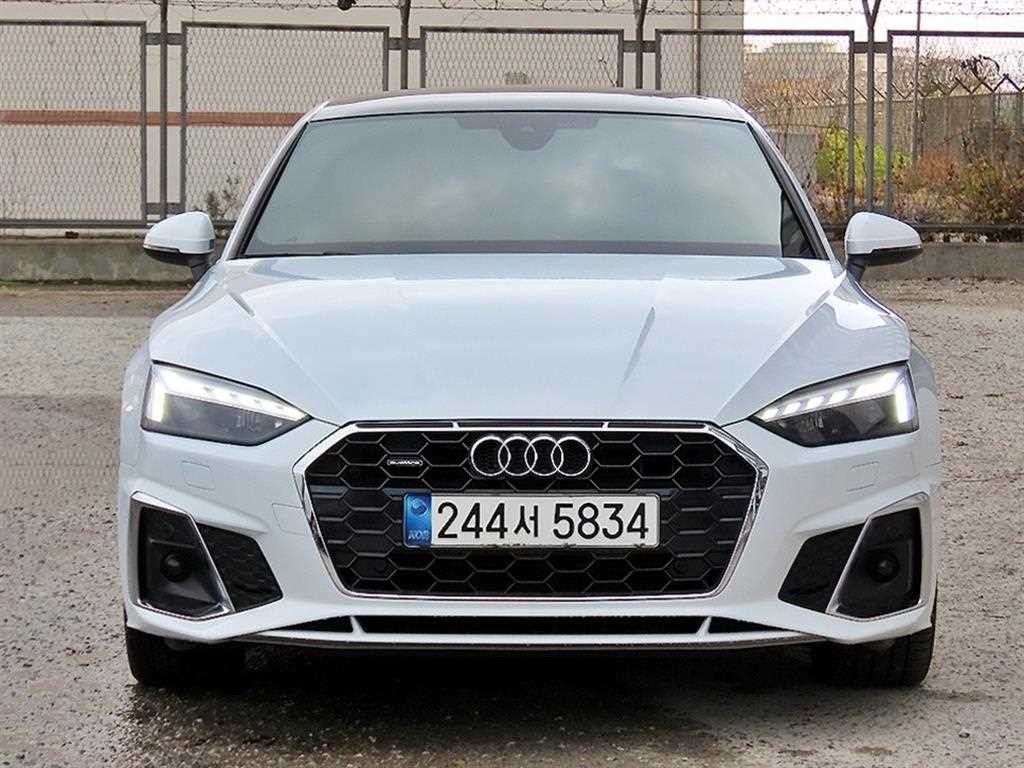 아우디 A5 A5 (F5) 40 TDI 콰트로 프리미엄 스포트백 이미지 2