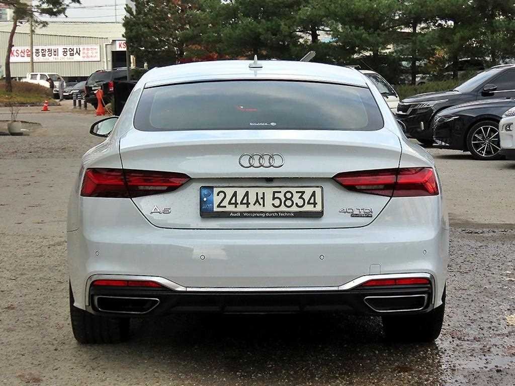 아우디 A5 A5 (F5) 40 TDI 콰트로 프리미엄 스포트백 이미지 4