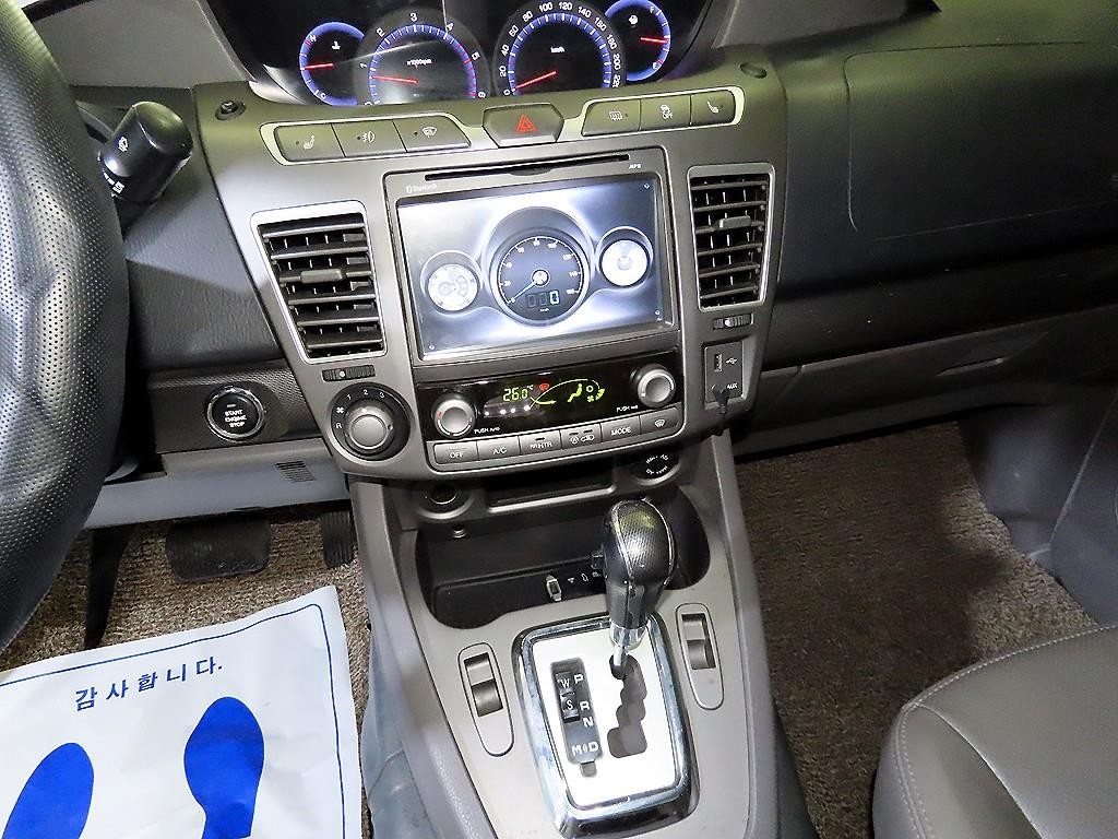 KG모빌리티(쌍용) 코란도 코란도투리스모 4WD GT 9인승 이미지 11