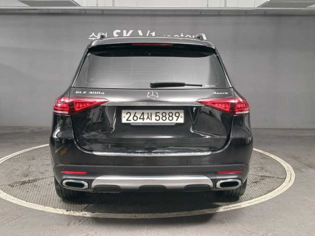 벤츠 GLE 클래스 GLE 클래스 W167 GLE 300d 4MATIC 이미지 2
