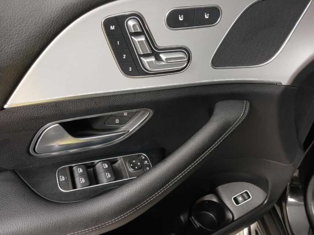 벤츠 GLE 클래스 GLE 클래스 W167 GLE 300d 4MATIC 이미지 9