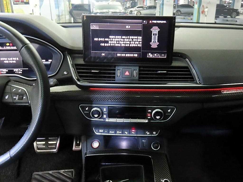 아우디 SQ5 SQ5 (FY) 3.0 TFSI 콰트로 스포트백 이미지 11