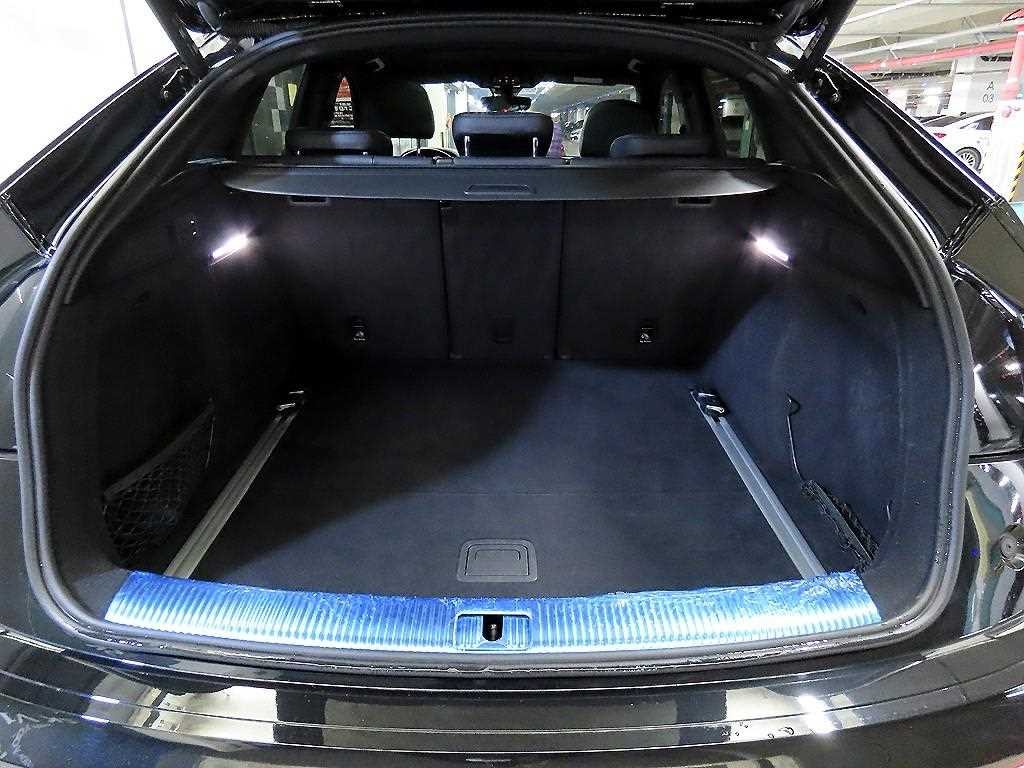 아우디 SQ5 SQ5 (FY) 3.0 TFSI 콰트로 스포트백 이미지 16