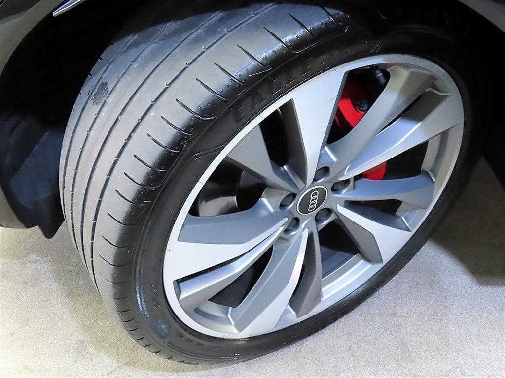 아우디 SQ5 SQ5 (FY) 3.0 TFSI 콰트로 스포트백 이미지 20