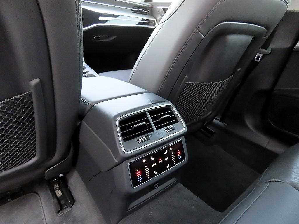 아우디 A6 A6 (C8) 45 TFSI 콰트로 프리미엄 이미지 16