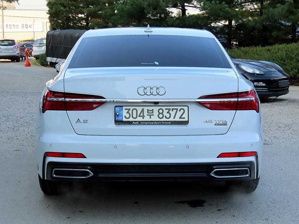 아우디 A6 A6 (C8) 45 TFSI 콰트로 프리미엄 이미지 4