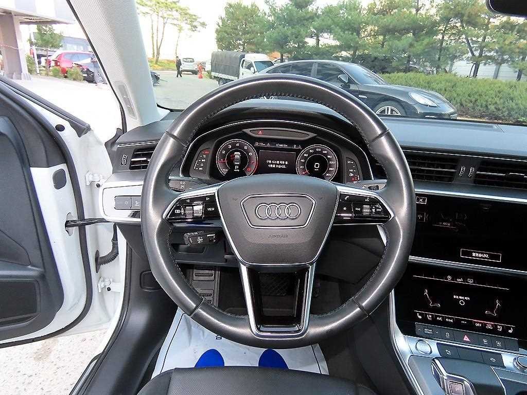 아우디 A6 A6 (C8) 45 TFSI 콰트로 프리미엄 이미지 8