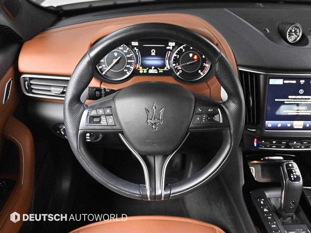 마세라티 르반떼 2.0 GT AWD 이미지 12