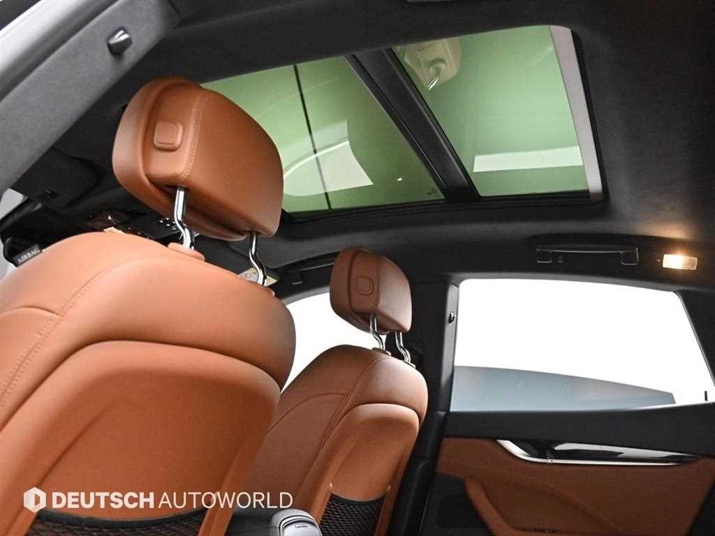 마세라티 르반떼 2.0 GT AWD 이미지 17